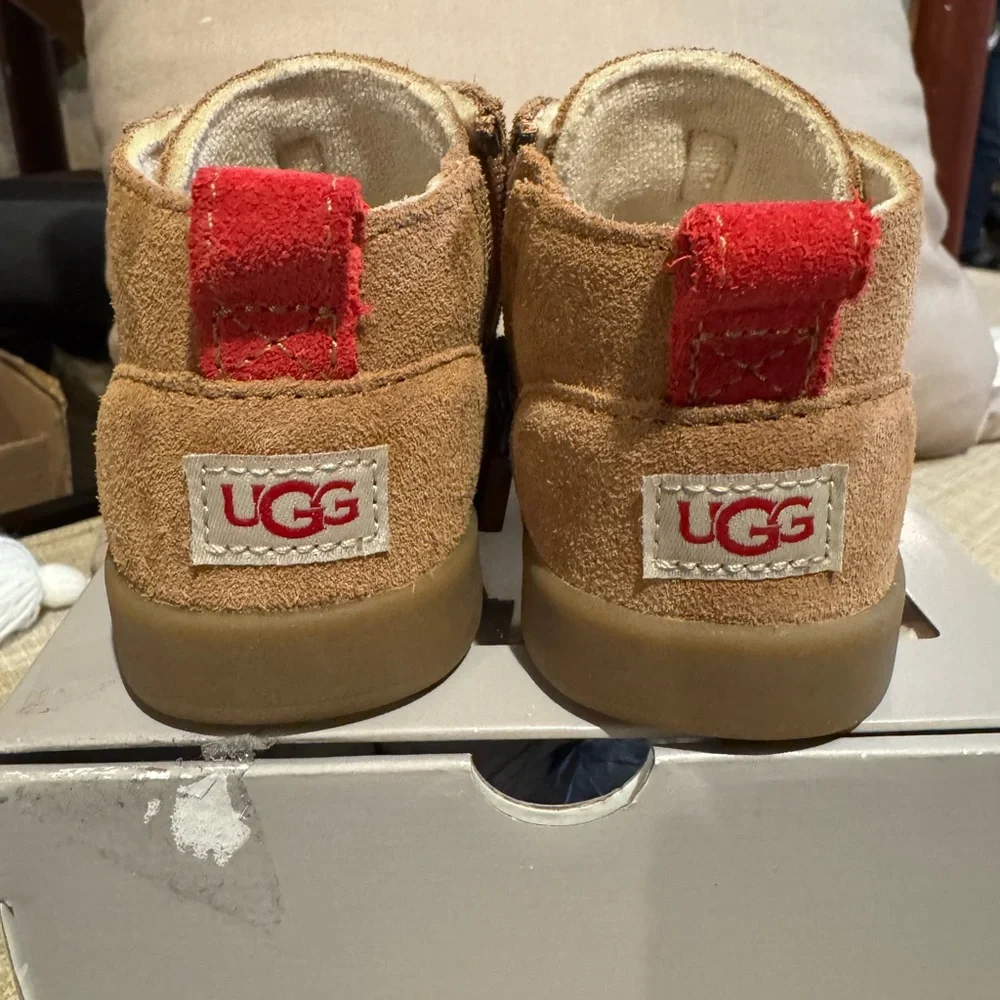 UGG Kids Chestnut Suede Walker with Red Laces